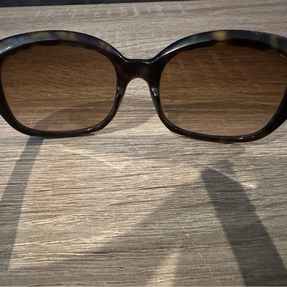 Dolce & Gabbana Tortoise Oval Sunglasses (style code DG4086) - Picture 8 of 16